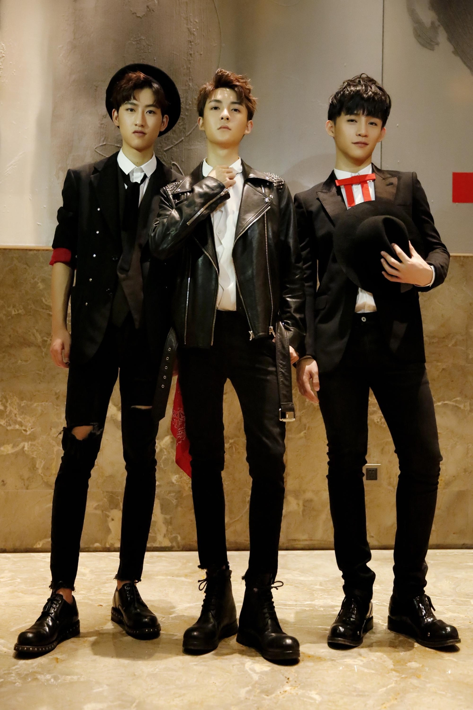 十二星宿风之少年写真曝光 复古摩登