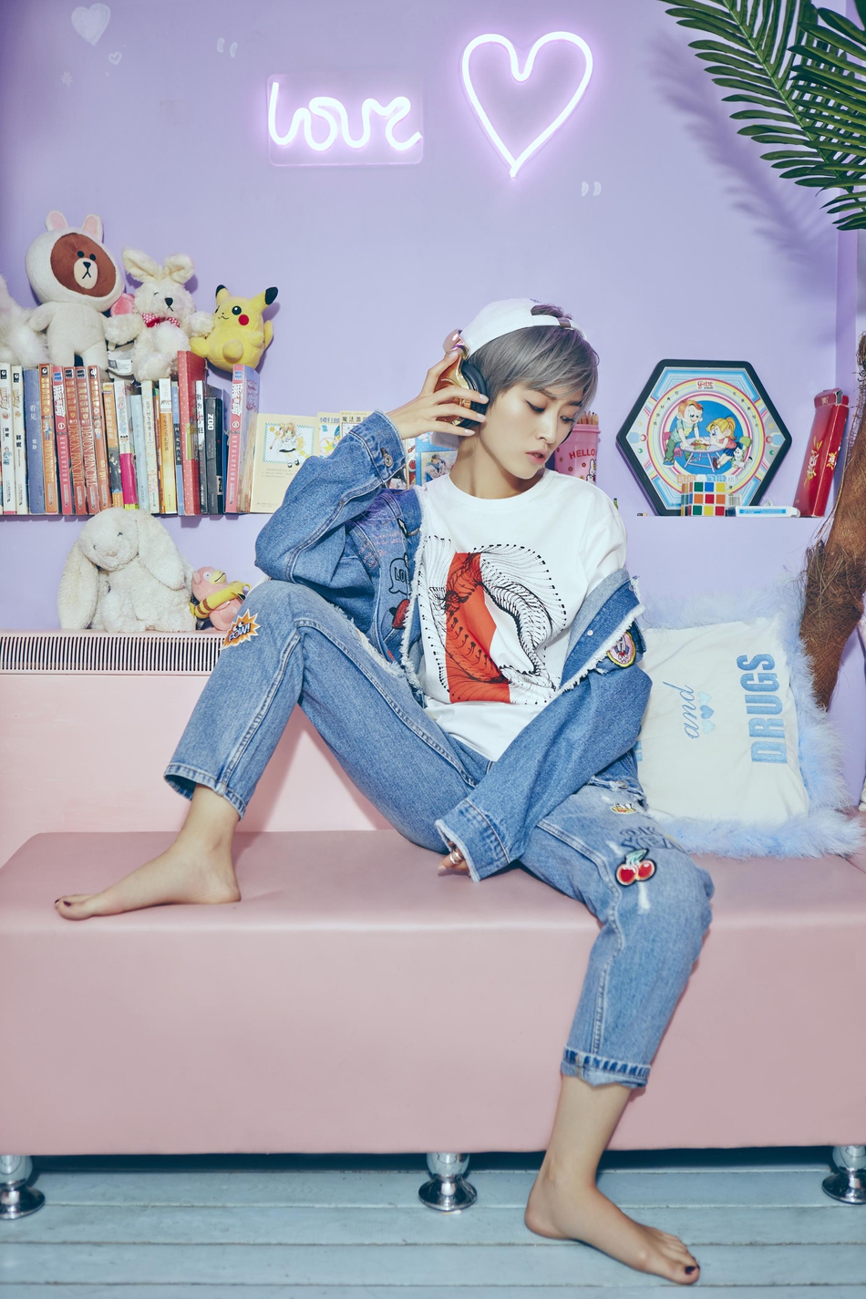 李若嘉短发写真帅气曝光_高清图集_新浪网