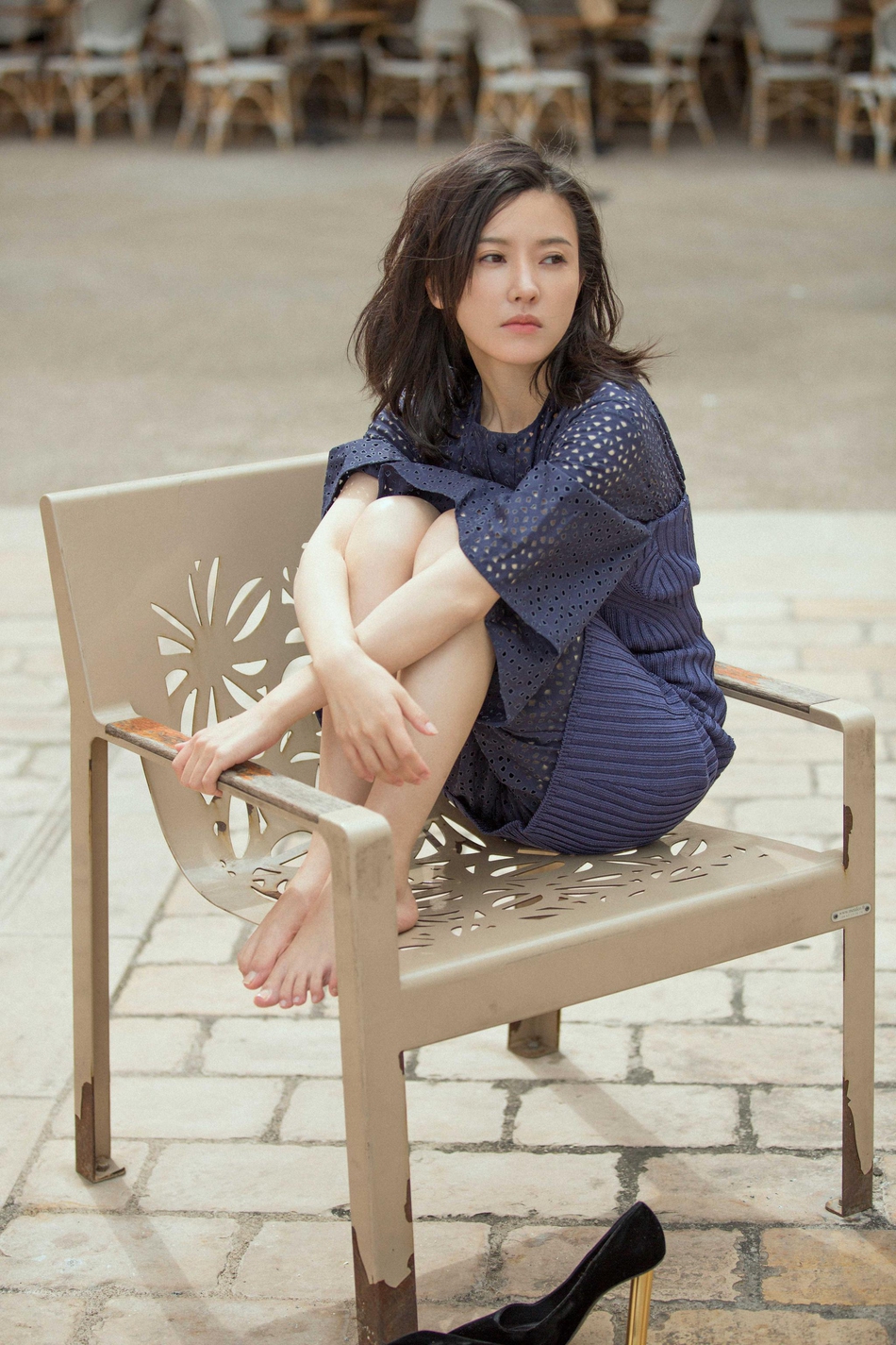 杨子姗质感早秋街拍轻松诠释法式时髦