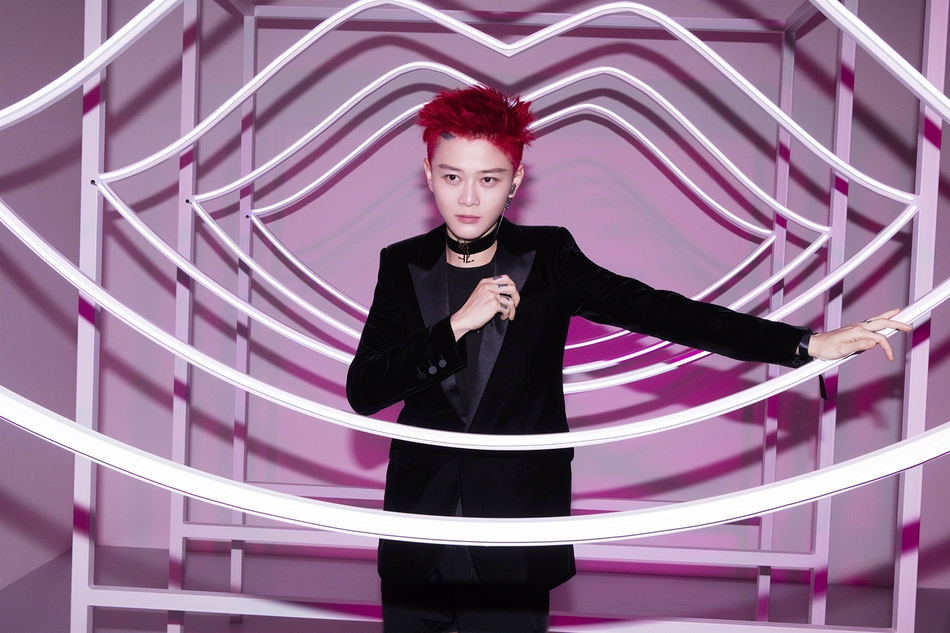 摄影师童梦 用粉色系诠释"无性别"艺术家魅力