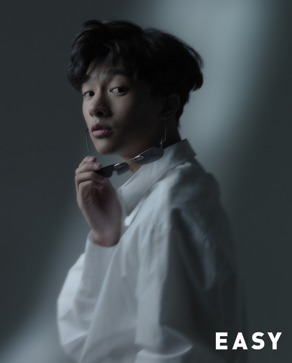 张宥浩杂志大片曝光 慵懒细腻英伦感十足