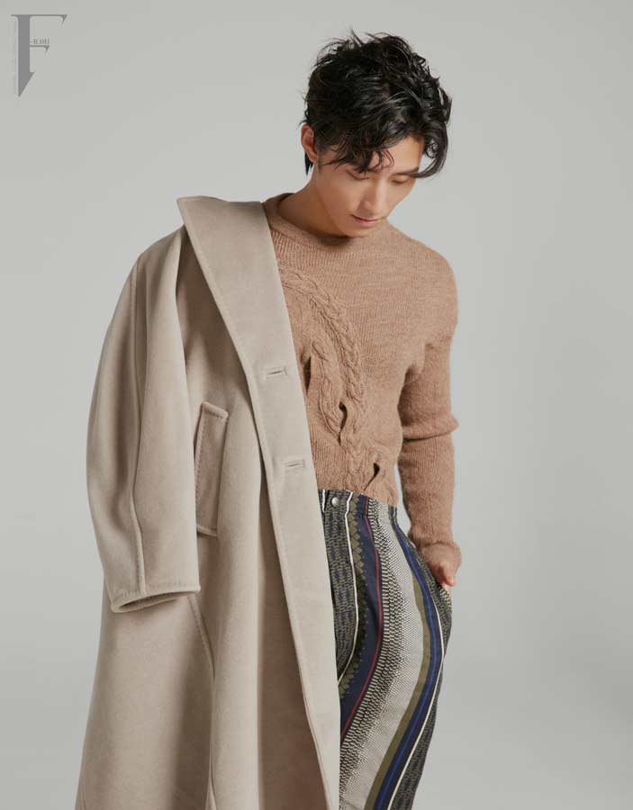 窦骁时尚封面大片酷感来袭 秀多面潇洒男人风