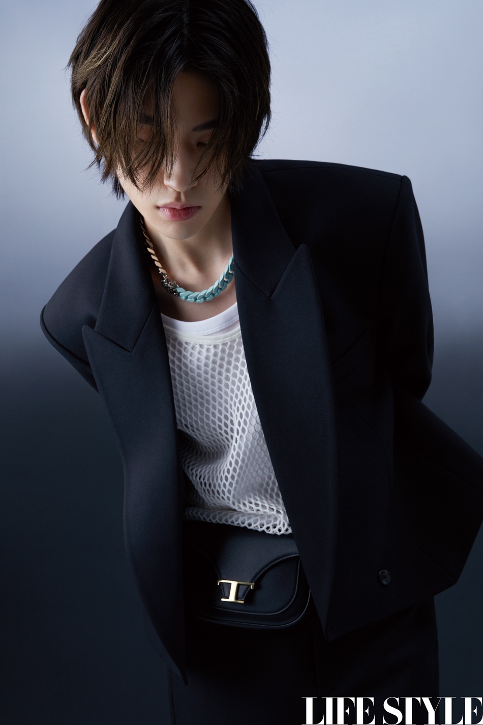 支持   键翻阅图片 列表查看 大图 全屏观看 1 / 5 小鬼-王琳凯登