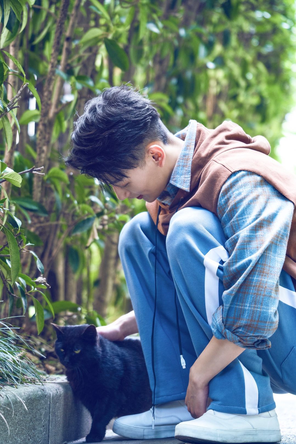 郝帅曝光邻家暖男写真帅气逼人