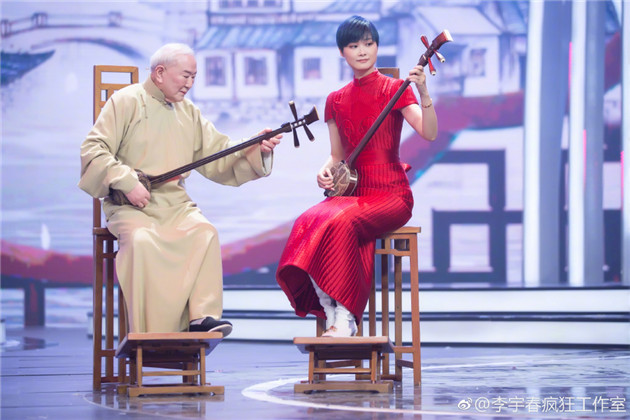 李宇春表演《茉莉花》