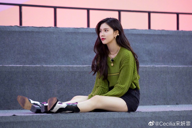 美颜社|宋妍霏和鹿晗在剧中太甜 关晓彤都“臭脸”了?