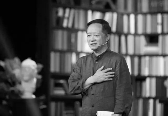 刘江先生1956年9月生于北京。