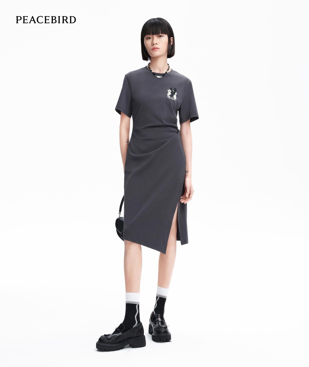 释放自由态度唤醒内心律动太平鸟携手女装全球代言人欧阳娜娜开启夏日