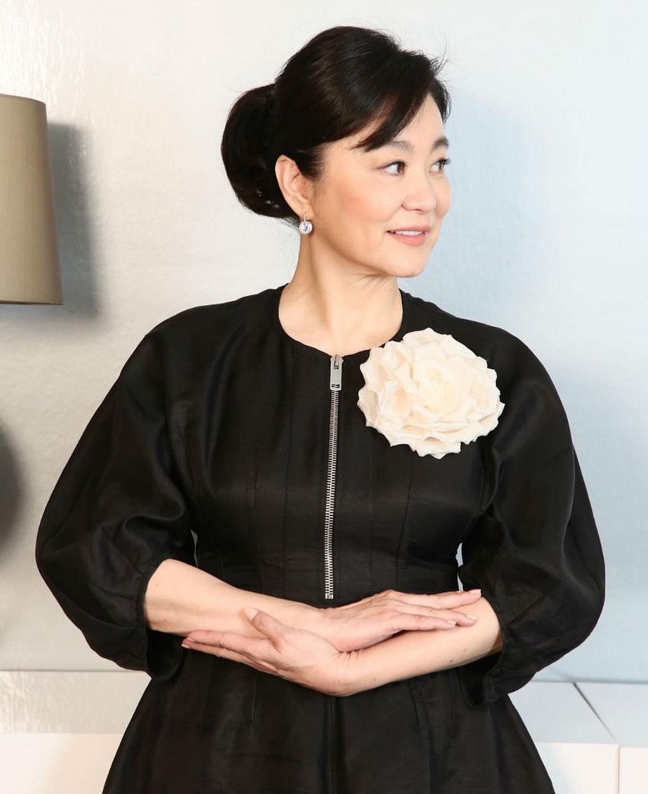 林青霞|手写书信致敬抗疫英雄 美人和英雄都是她