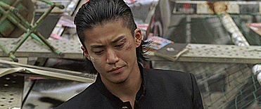 小栗旬饰演泷谷源治