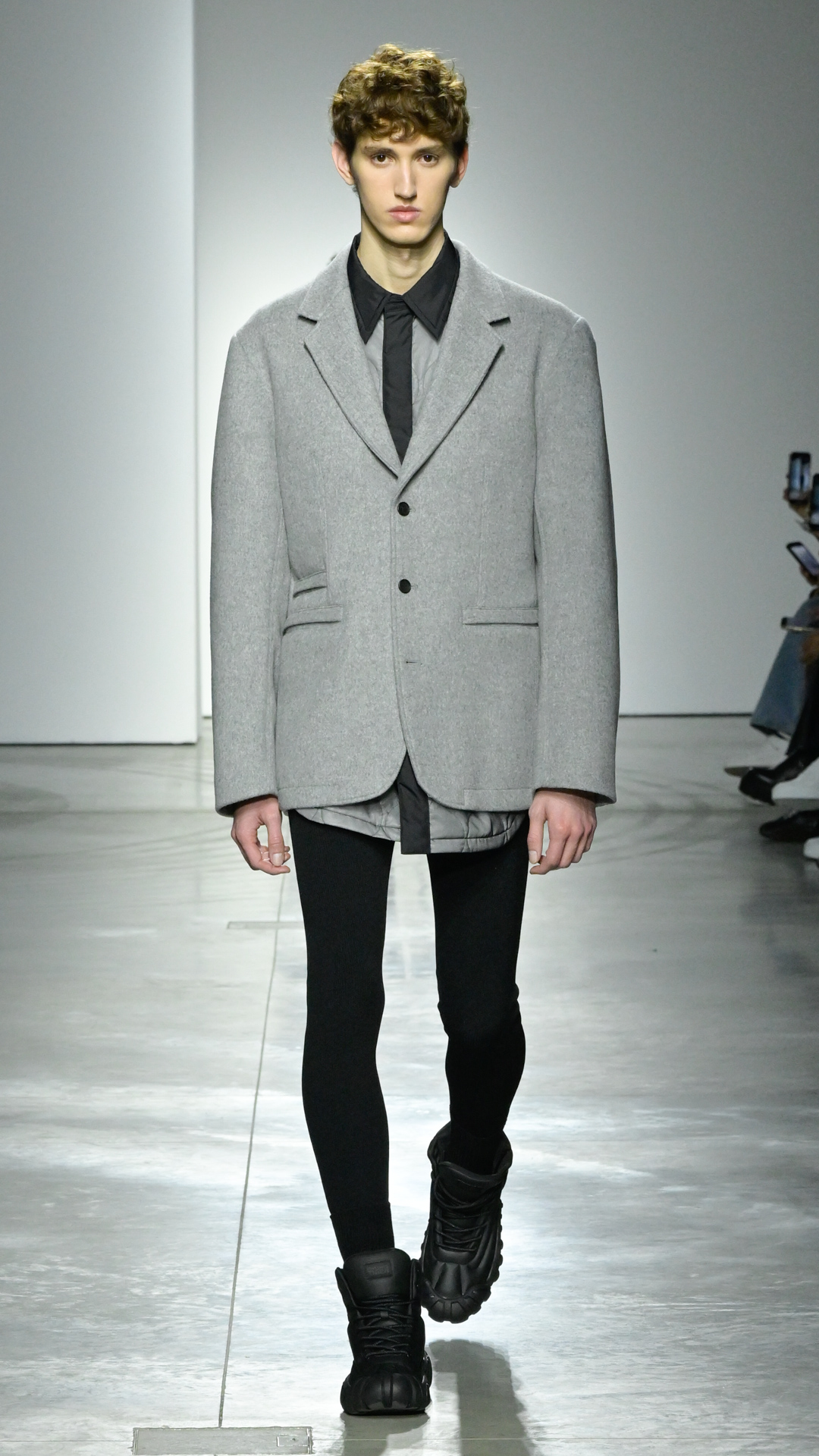 Onitsuka_Tiger_FW23-24_Look_10