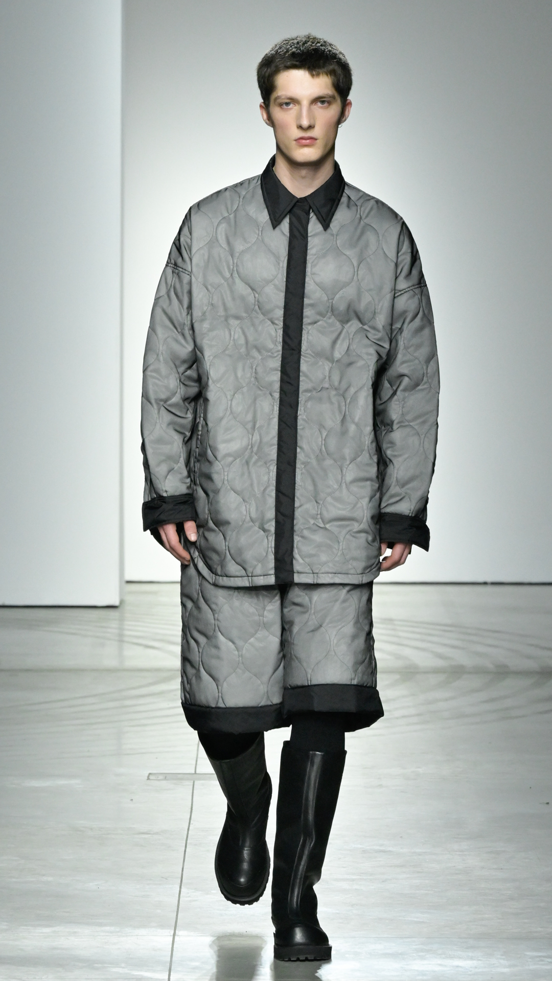 Onitsuka_Tiger_FW23-24_Look_27