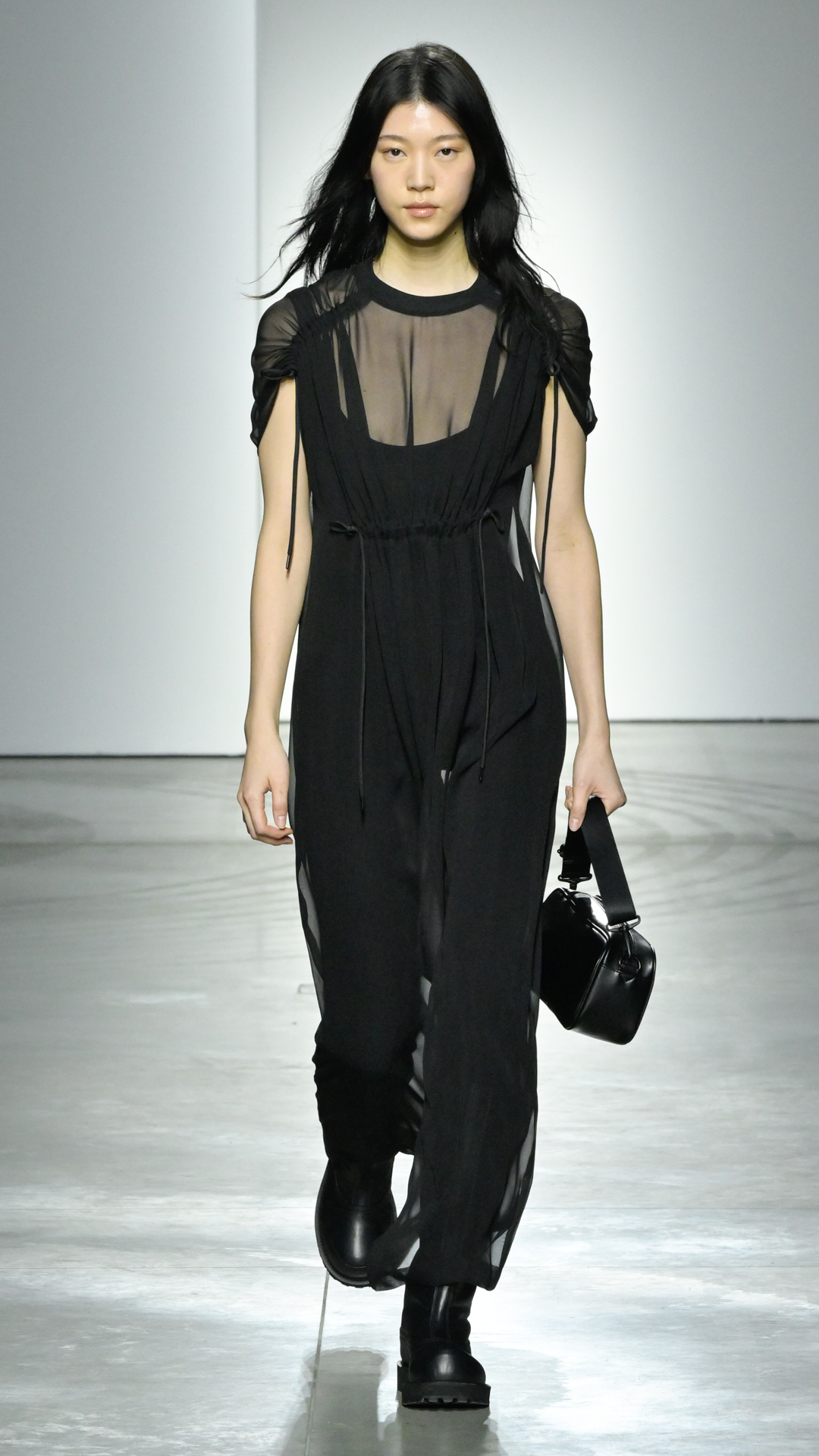 Onitsuka_Tiger_FW23-24_Look_37