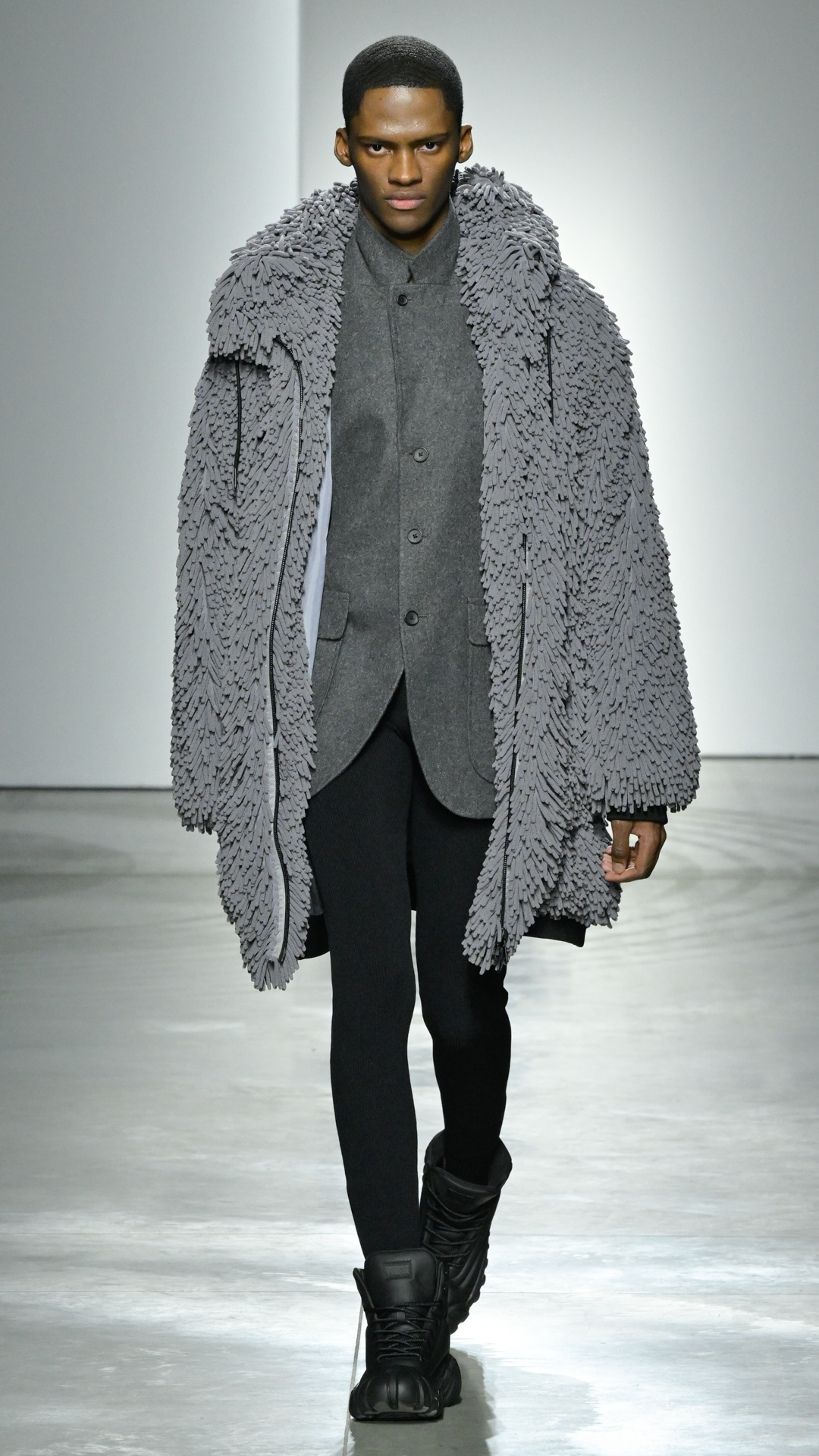 Onitsuka_Tiger_FW23-24_Look_24