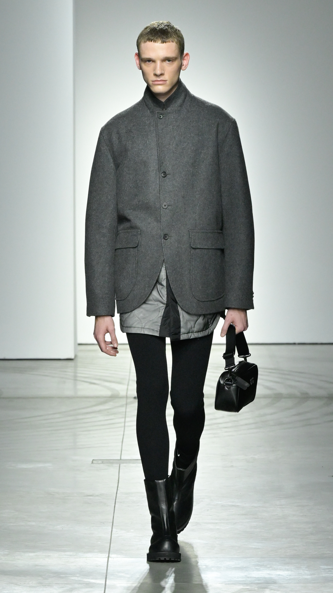 Onitsuka_Tiger_FW23-24_Look_07