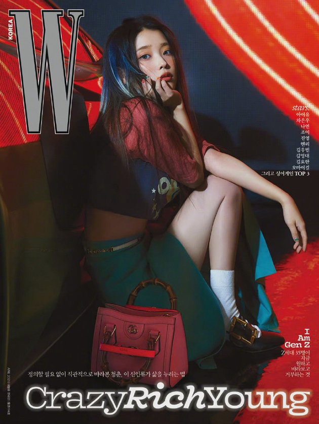 IU李知恩 W Korea 四月刊封面画报