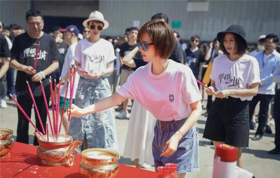 孙俪真会穿 即使是基础款也能穿出高级感