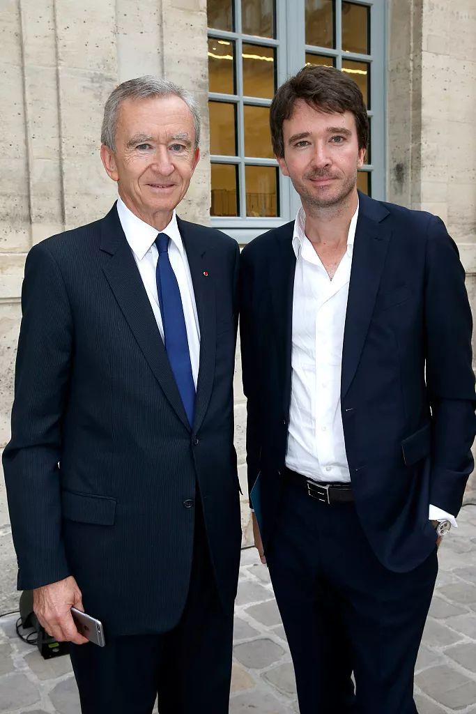 左：Bernard Arnault 右Antoine Arnault