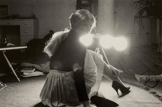 《UNTITLED FILM STILL #62》by Cindy Sherman （1977）| Via Sotheby’s