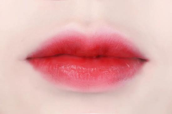 手把手教你 如何把30元的口红画出300元的质感