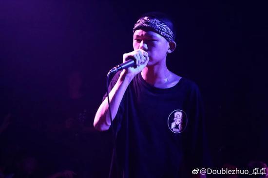 看人气rapper的穿搭美学