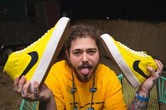 Jake Danklefs 为 Post Malone 定制 Blazer