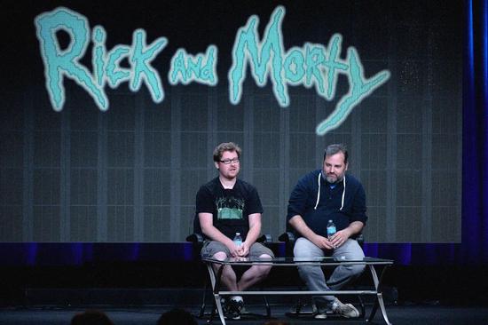 左为 Justin Roiland 　　右为 Dan Harmon