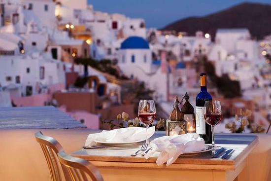 图片来源：Santorini Wine Tour