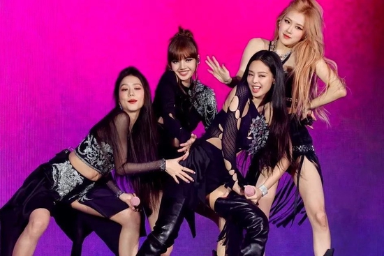  Blackpink / Via W Magazine