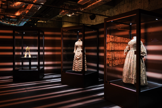 “The Love of Couture： Artisanship in Fashion Beyond Time”展览