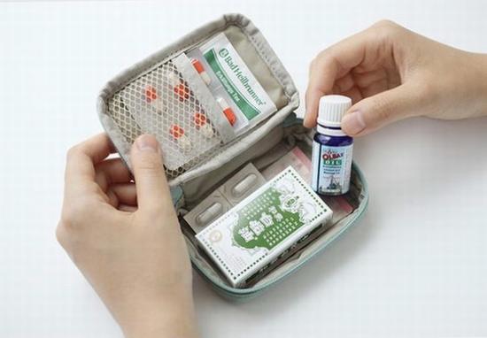 旅行必备小药包 图片源自pinterest@mochithings摆拍利