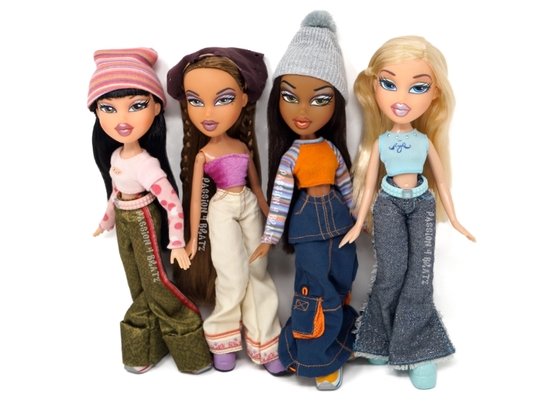 2001年发布的初代bratz娃娃系列&nbsp;图片来源:passion4bratz.com
