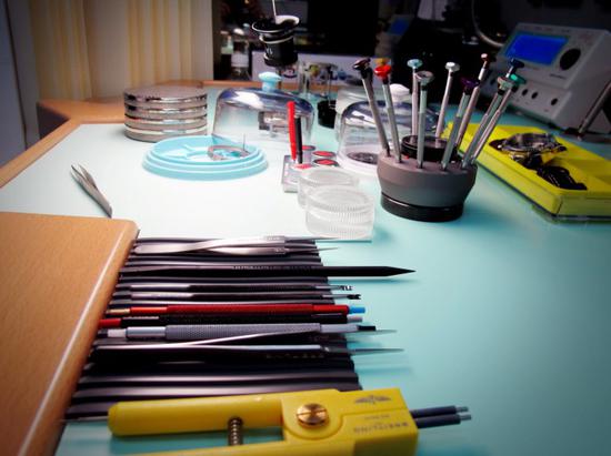 修表碰到"莆田系" 小麻烦变成大问题|维修中心|修表|腕表_新浪时尚