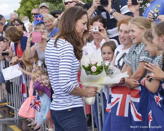王妃Kate Middleton一直穿它家的条纹衫