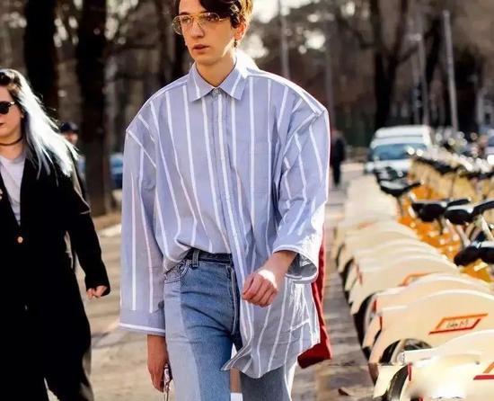 李汶翰吴亦凡的oversize风你要get|oversize|搭配|时装_新浪时尚_新浪网