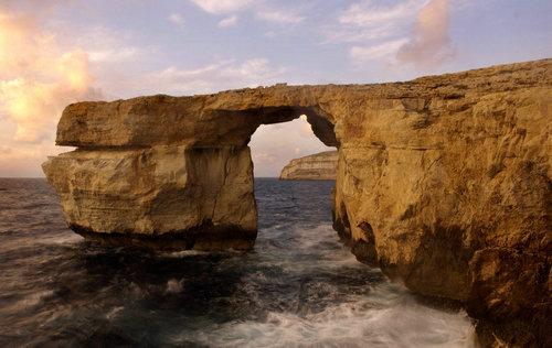 高处不胜寒悬崖上才能看到的绝美景致