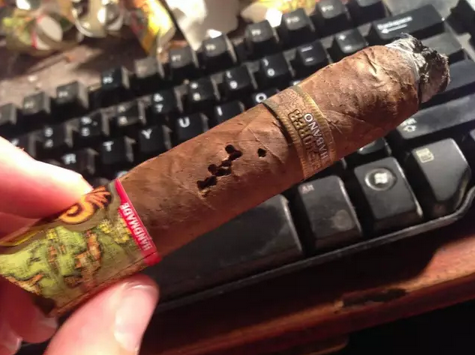 乐扣乐扣竟是保养雪茄的利器