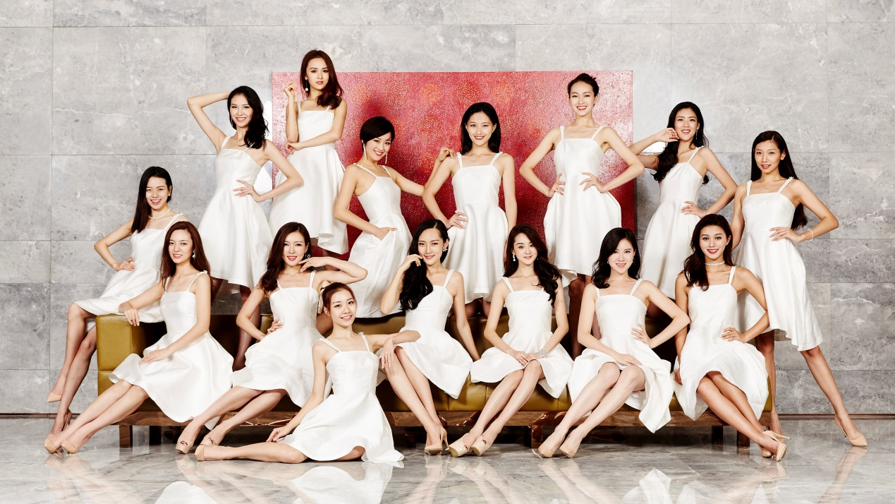 2016中国环球小姐携fiona chen斐娜晨点亮上海之夜