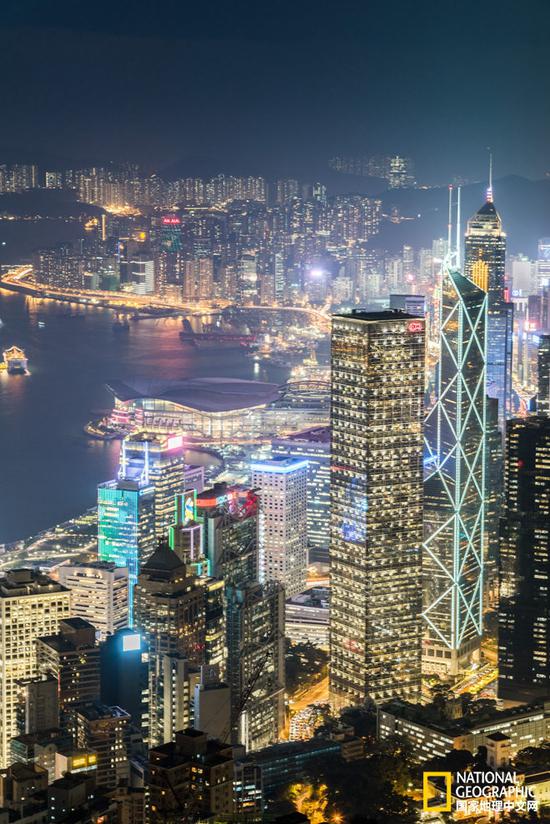 中环是香港最忙碌和繁华的地段之一