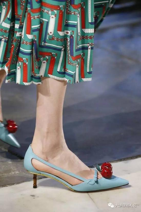 无颜之月在哪里看! - 重庆市勘察设计协会