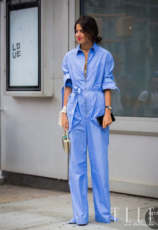 穿连体裤的周冬雨帅极了!为了Jumpsuit的气场,我宁愿麻烦点!