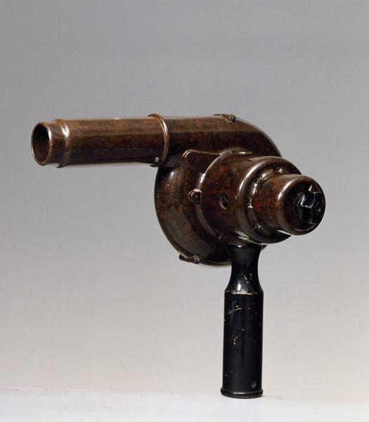 世界上第一支吹风机长什么样