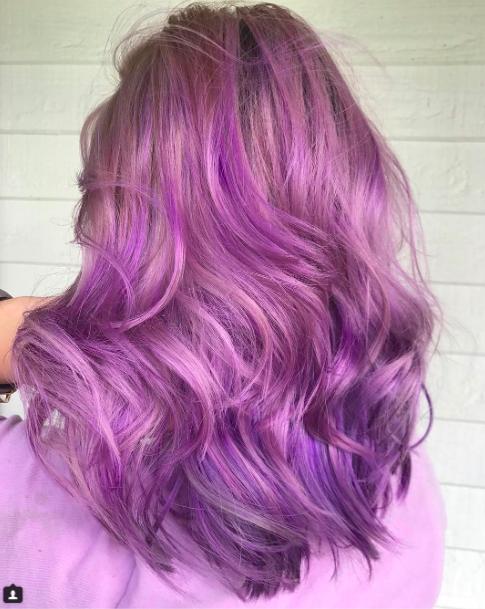 戛纳最潮李宇春,向世界证明我国也能染贝壳光发色