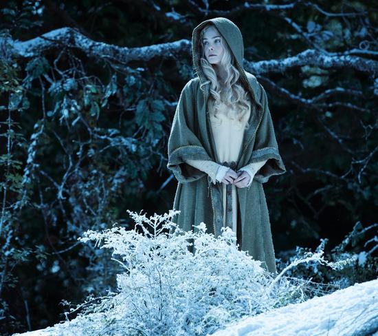 《沉睡魔咒》中饰演小公主爱洛剧照