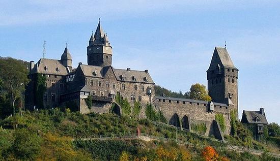 世界上第一家青年旅社诞生在德国的阿尔特纳城堡(Burg Altena)