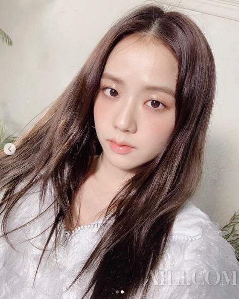 Blackpink携单曲强势回归 可飒可欲的女团妆我佛了