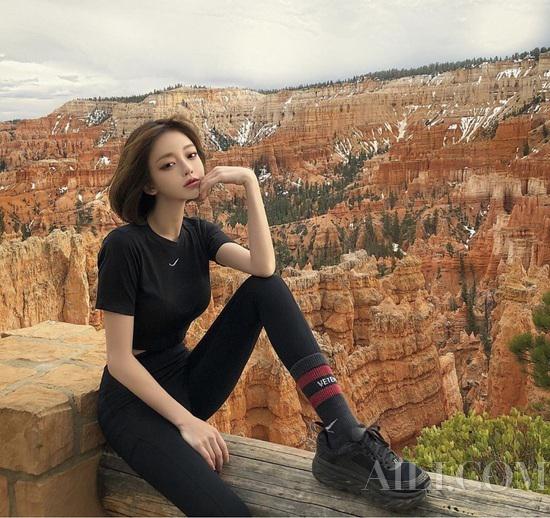 【尚生活】是坐拥百万粉丝的精致少女 也是一眼万年的球鞋女神