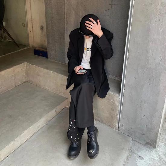 Raf Simons x Dr。 Martens