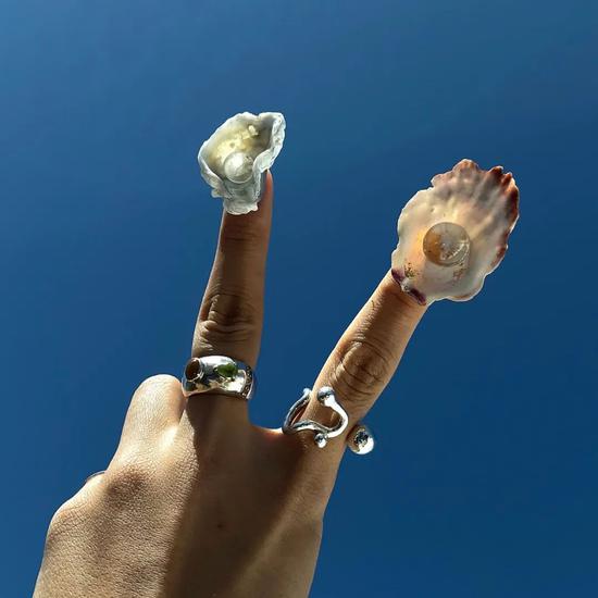 她是金卡戴珊的御用美甲师?难怪作品这么野
