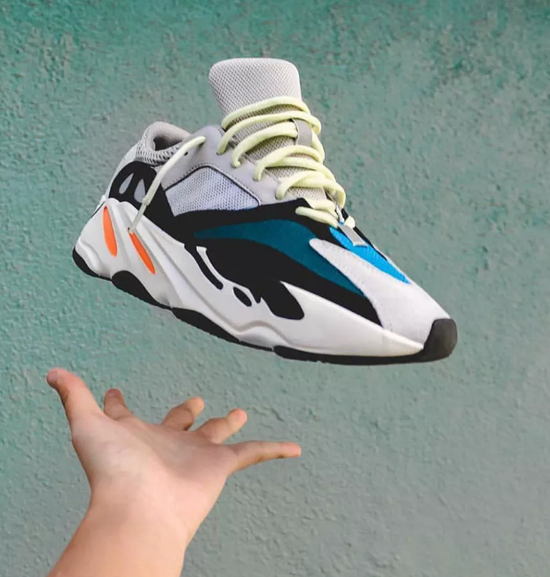 3Balenciaga Triple S